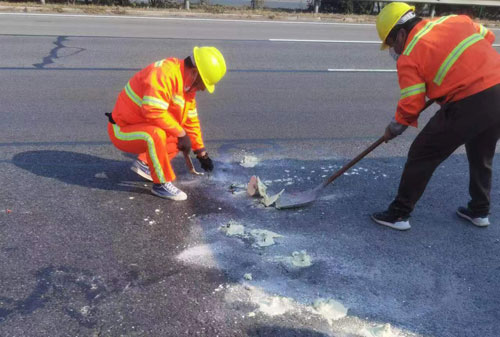 东方公路下沉注浆加固